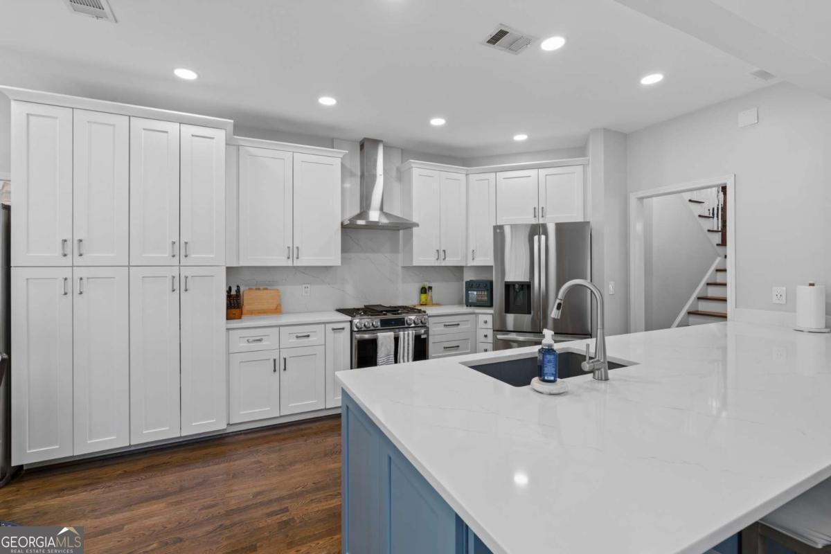 8065 Sandorn Drive Roswell - Photo 9