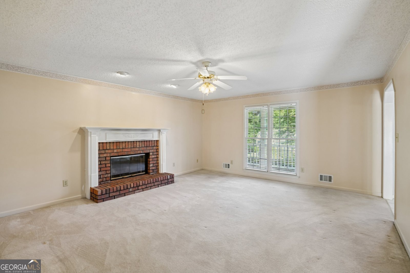 243 Abbington Way Douglasville - Photo 7