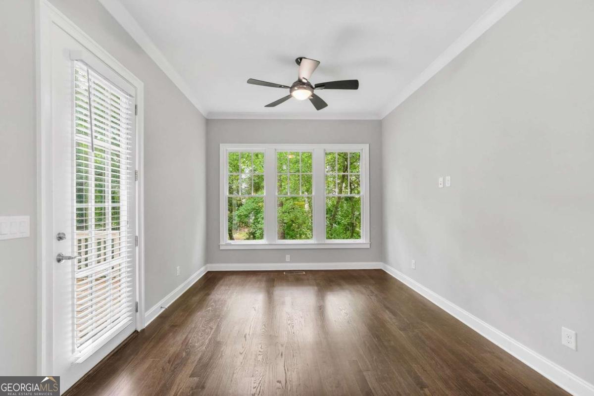 232 Fowler Street Woodstock - Photo 14