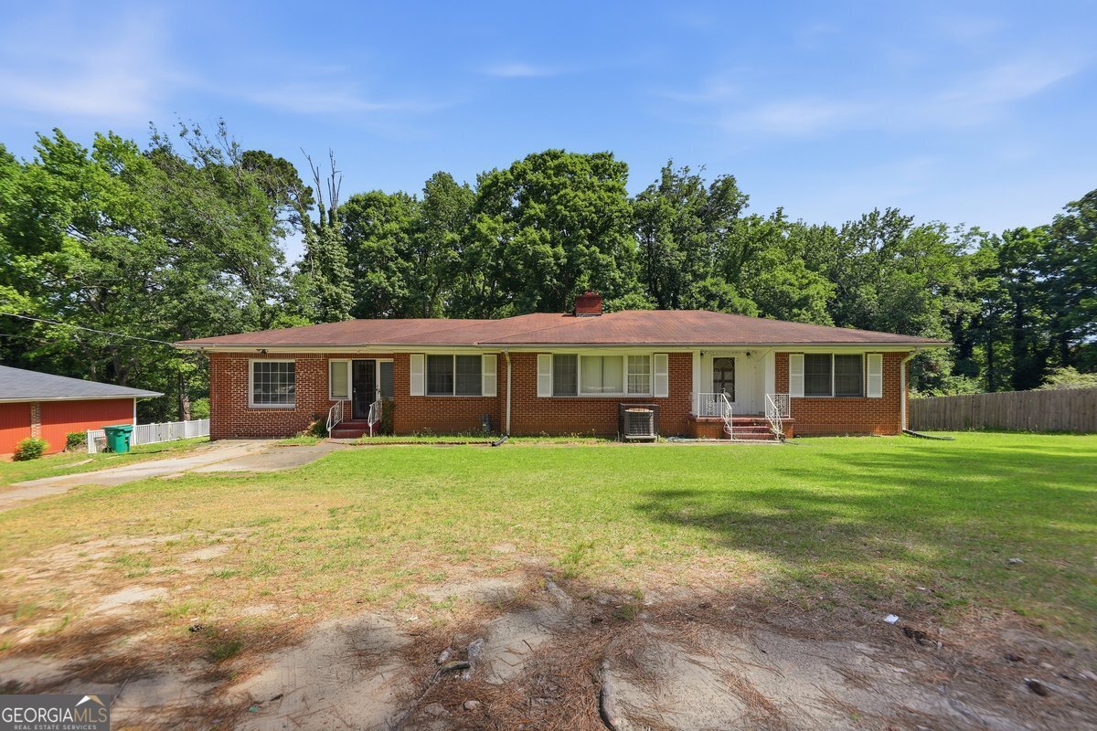 2068 River Road Ellenwood - main photo