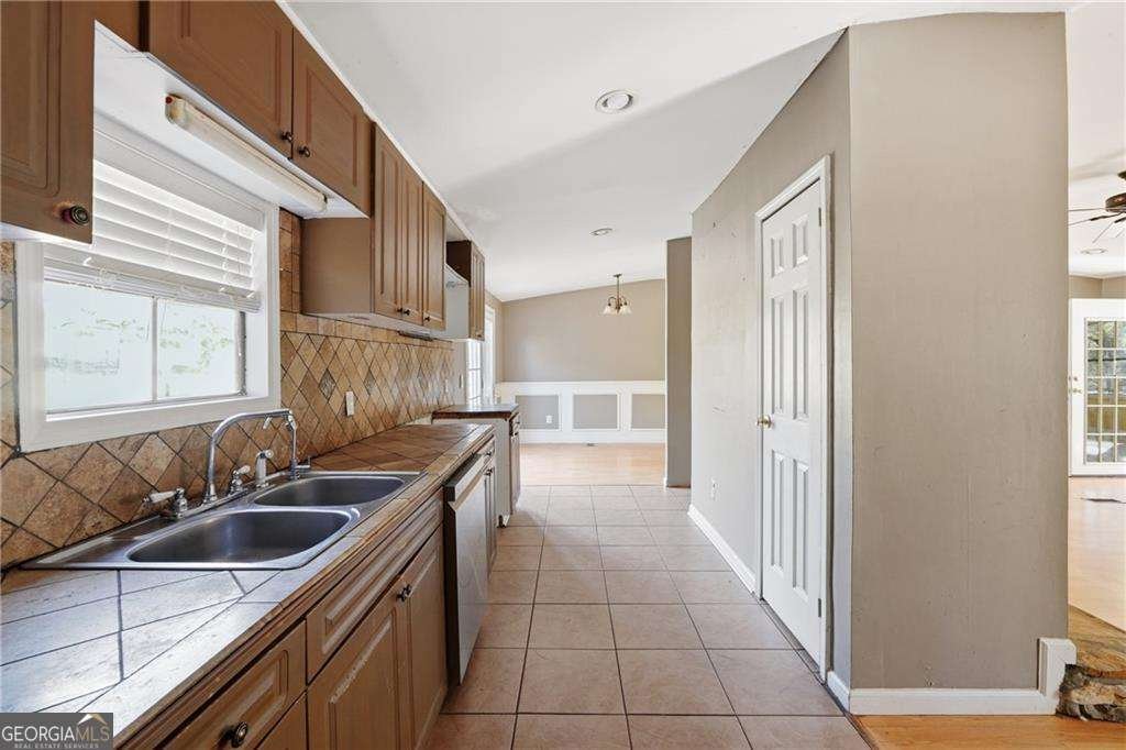 4170 Hurt Bridge Court Cumming - Photo 8