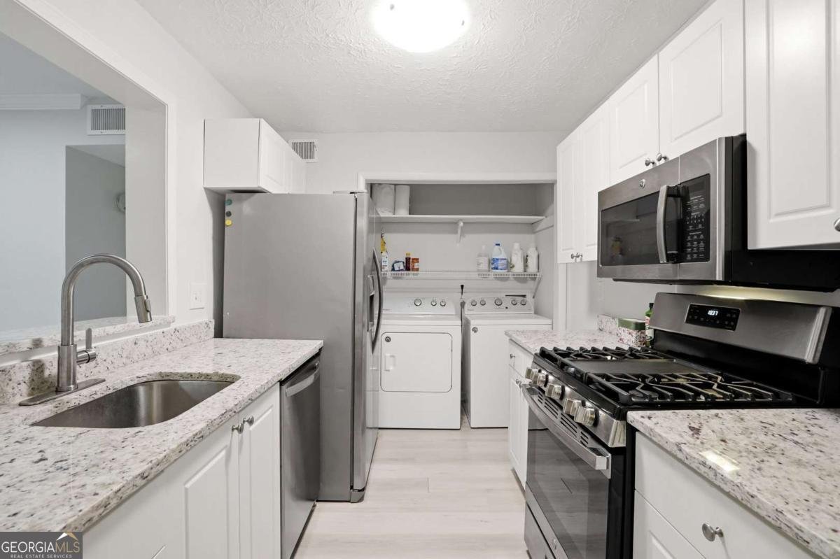 709 Summit North Drive Atlanta - Photo 8