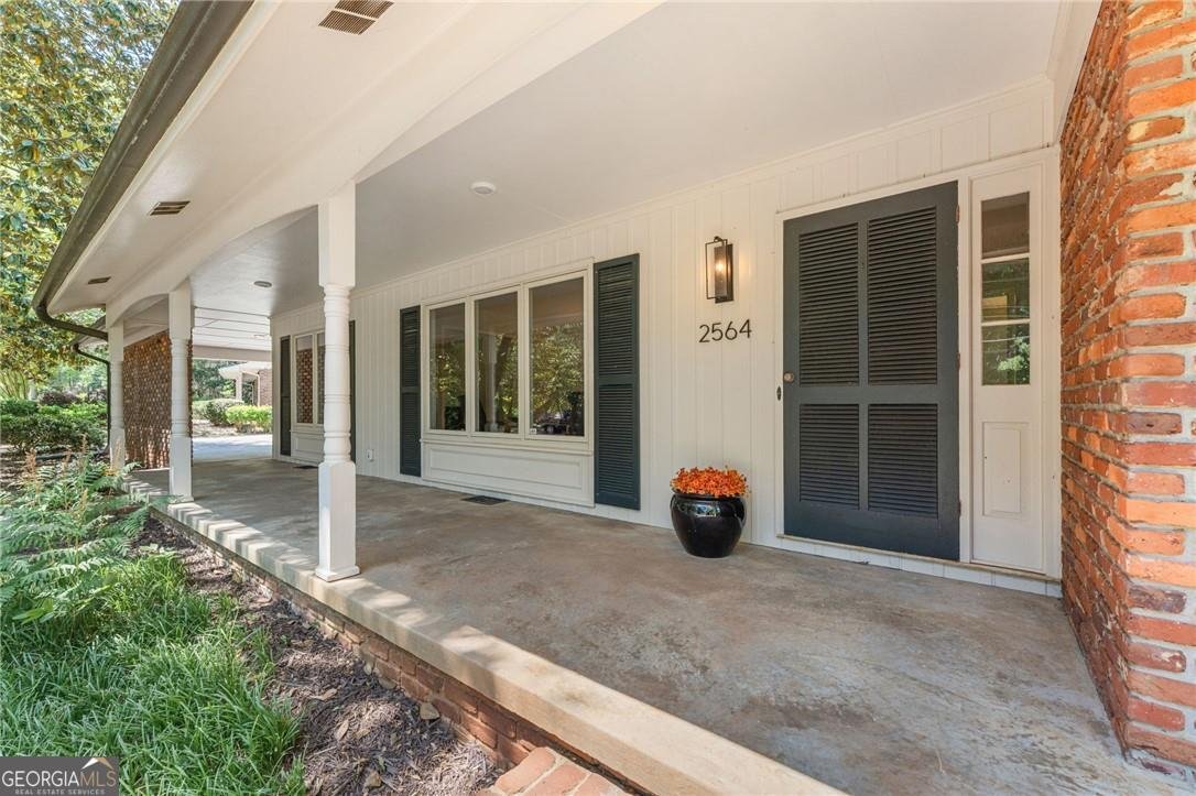 2564 Lake Flair Circle Atlanta - Photo 12