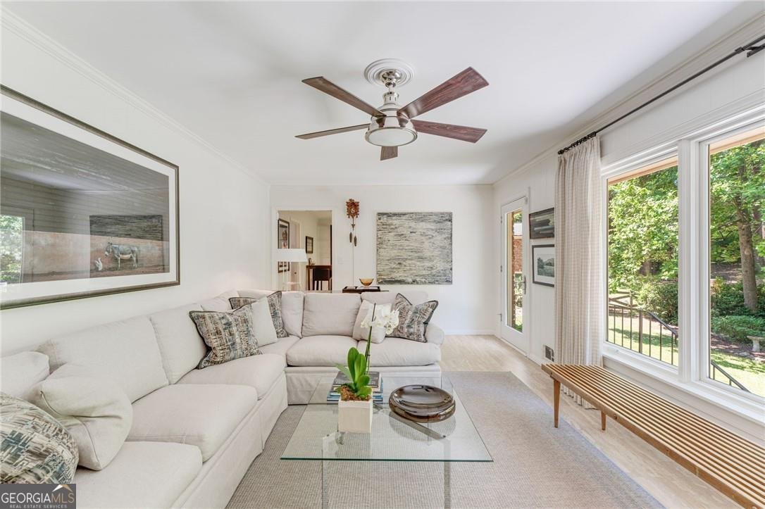 2564 Lake Flair Circle Atlanta - Photo 14