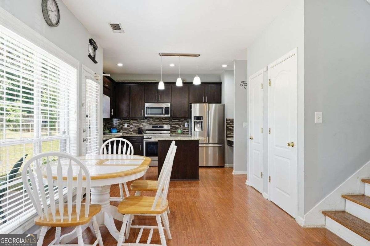 909 Shadow Ridge Circle Stockbridge - Photo 12
