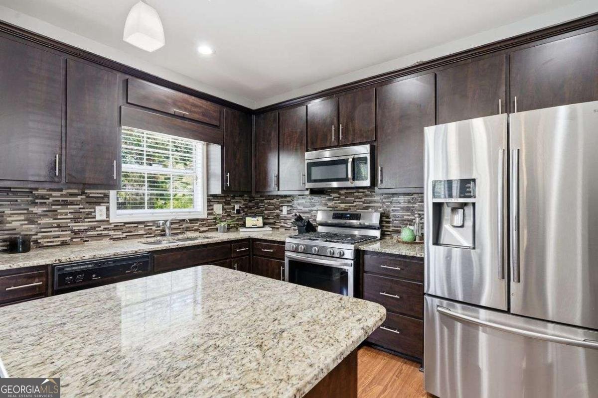 909 Shadow Ridge Circle Stockbridge - Photo 15