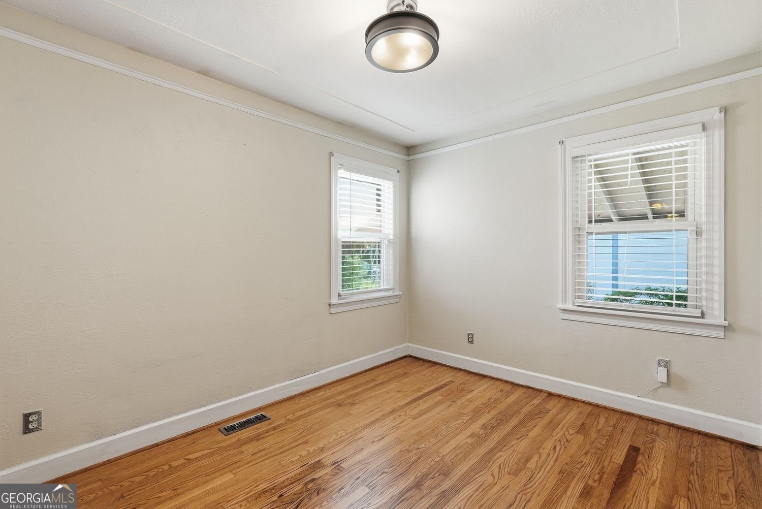 2103 37th Street Savannah - Photo 11