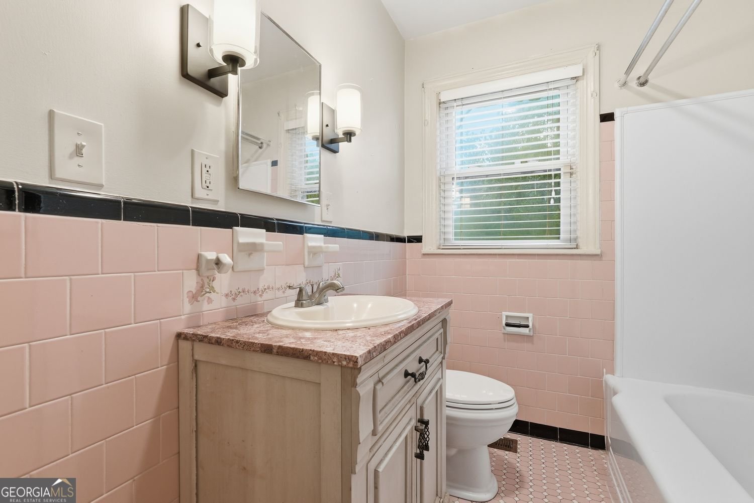 2103 37th Street Savannah - Photo 16