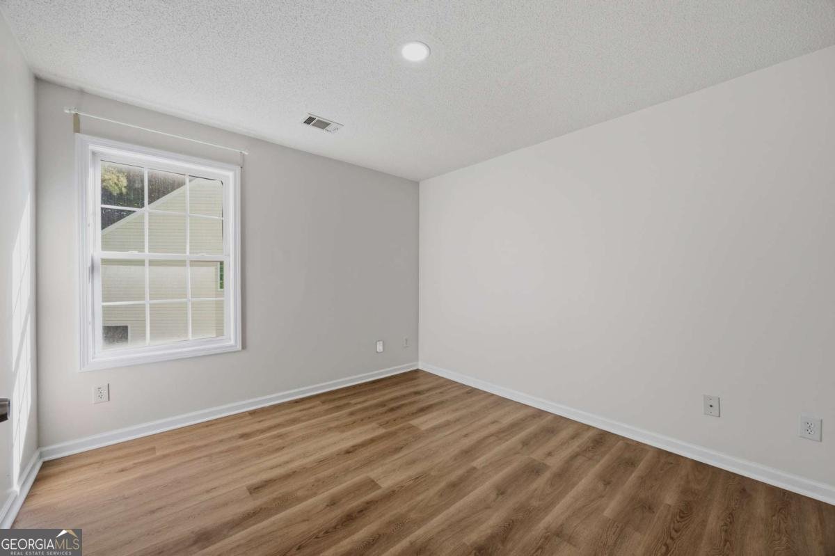 1094 Cliftwood Drive Riverdale - Photo 16