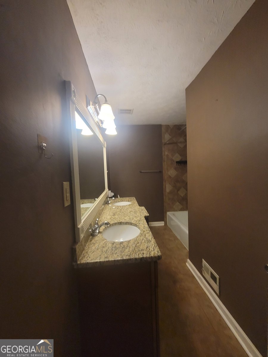 538 Cole Drive Lilburn - Photo 17