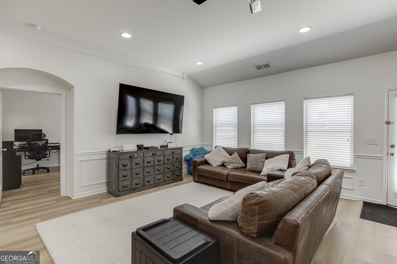 381 Eagles Bluff Way Hoschton - Photo 12
