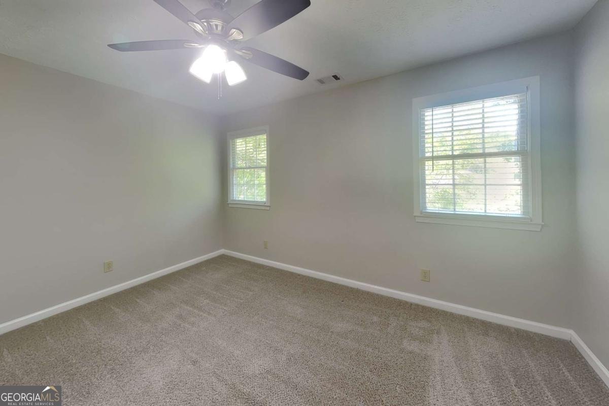 11195 Surrey Park Trail Duluth - Photo 10