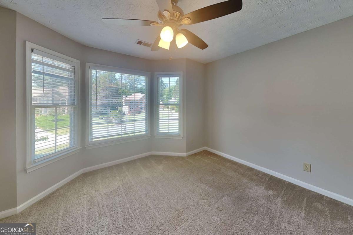 11195 Surrey Park Trail Duluth - Photo 12