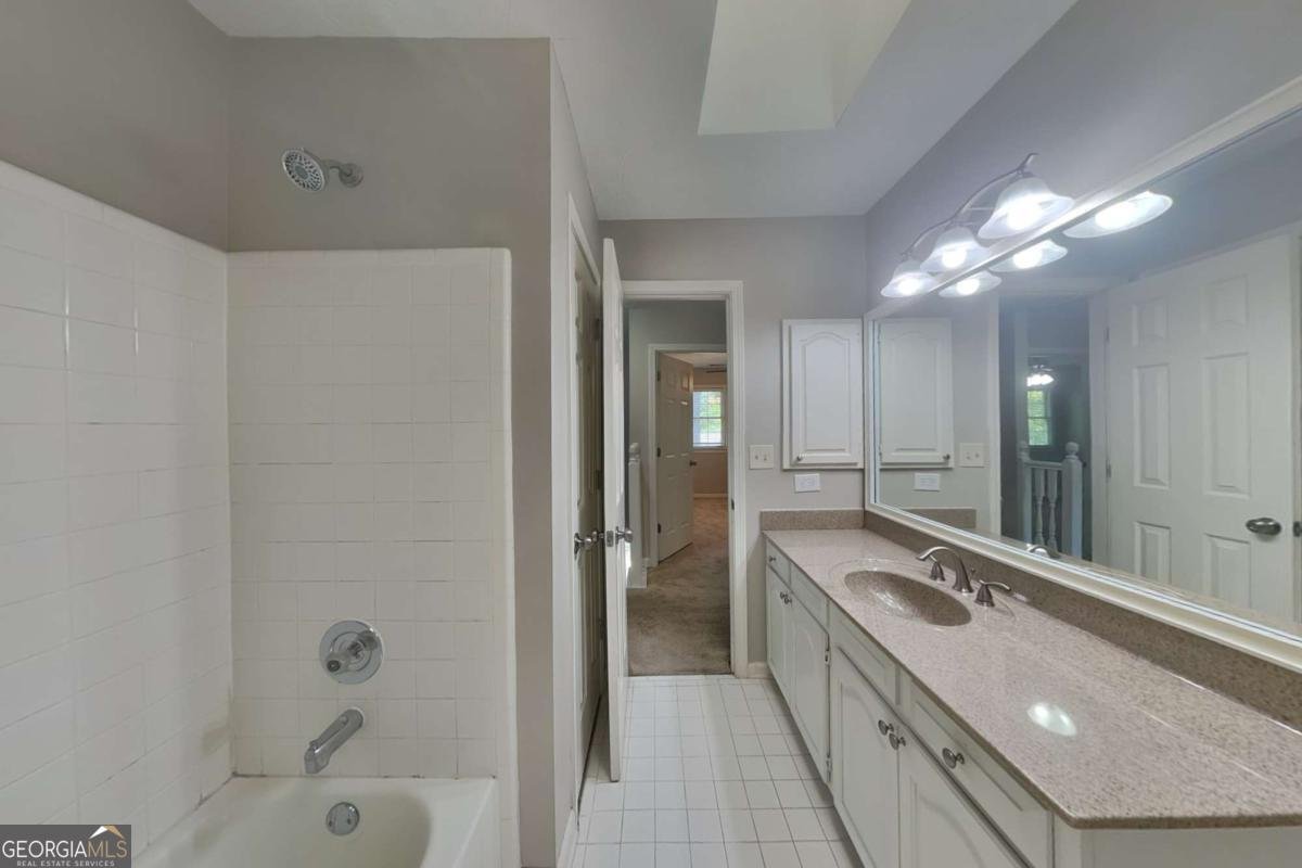 11195 Surrey Park Trail Duluth - Photo 16