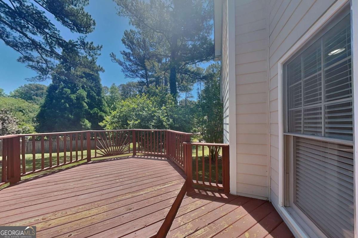11195 Surrey Park Trail Duluth - Photo 18