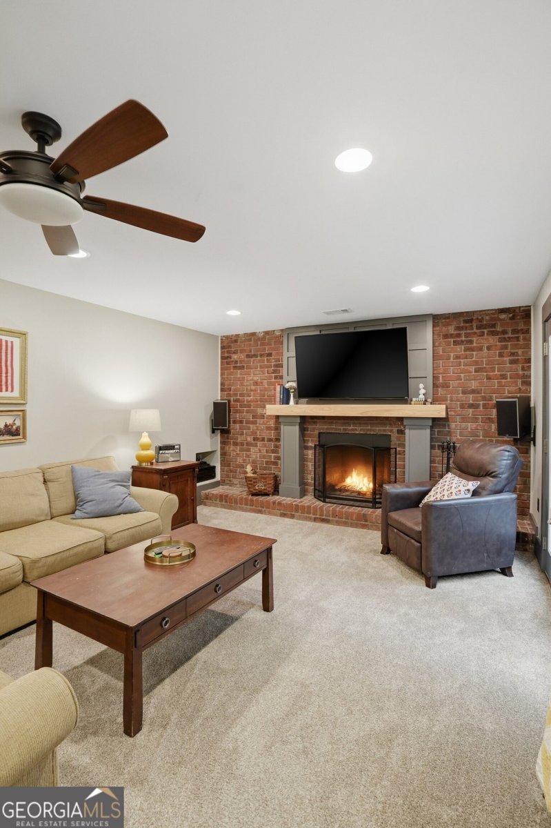 2484 Marguerite Place Marietta - Photo 34