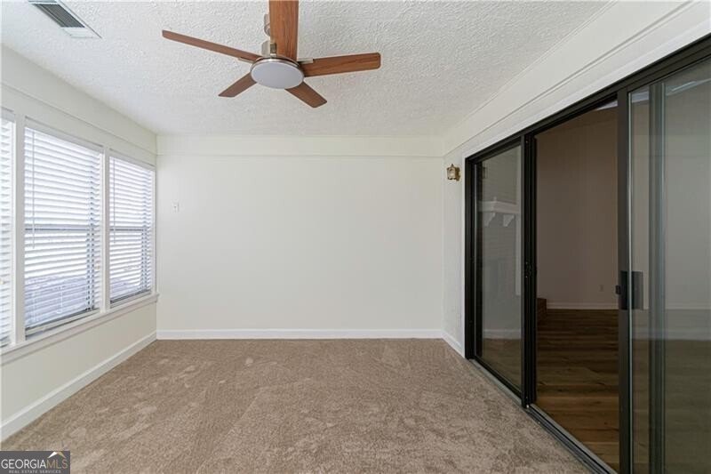 7123 Forest Lane Union City - Photo 12