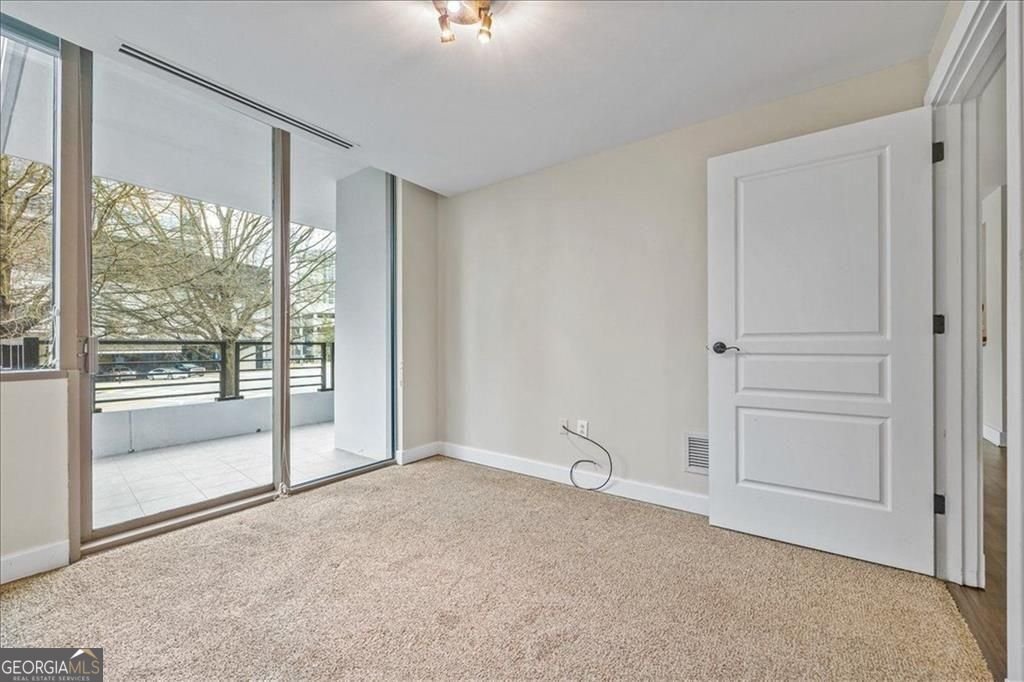 700 Park Regency Place Atlanta - Photo 18