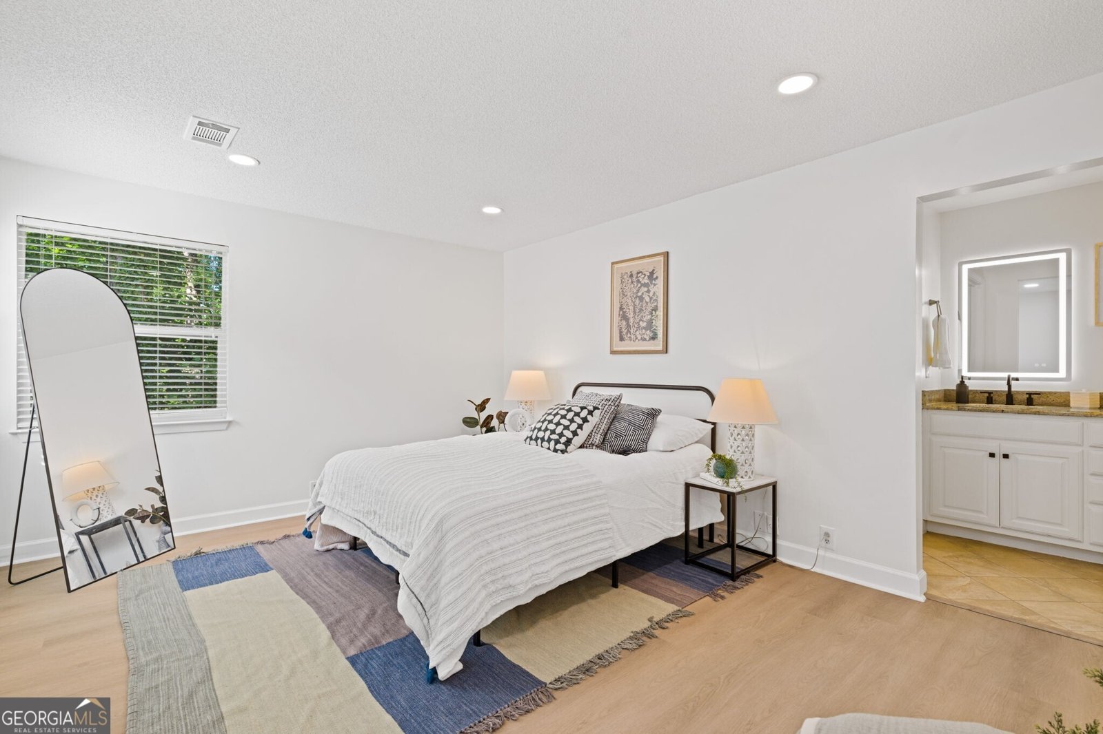 83 Dunwoody Springs Drive Sandy Springs - Photo 13