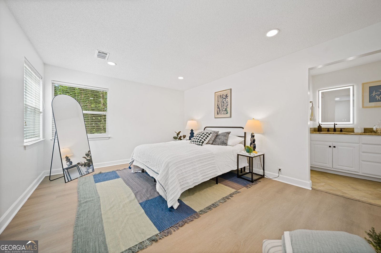 83 Dunwoody Springs Drive Sandy Springs - Photo 14