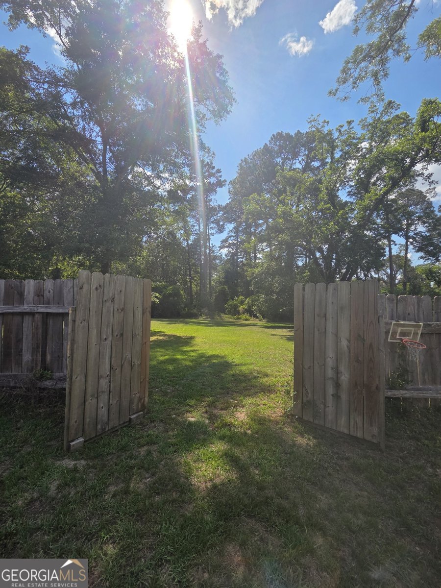 823 N Main Street Statesboro - Photo 22