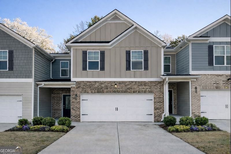 6379 Towhee Way Morrow - main photo
