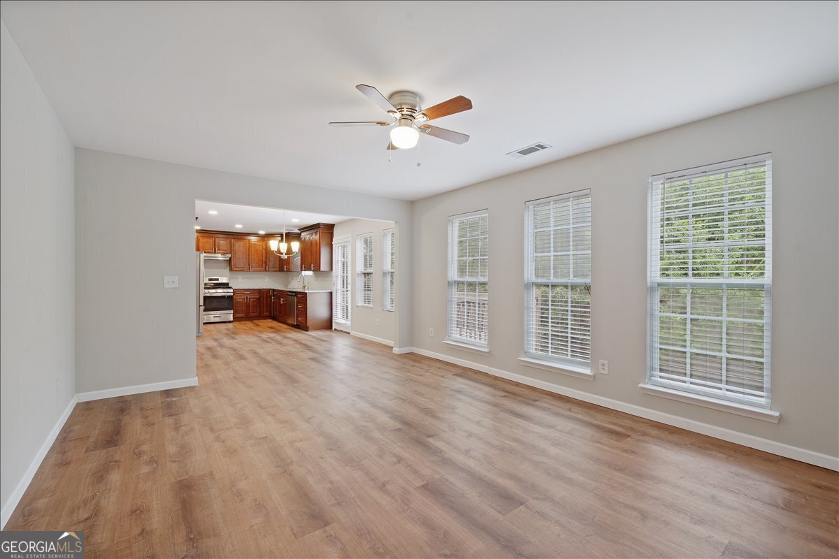 5745 VILLAGE Loop Fairburn - Photo 10