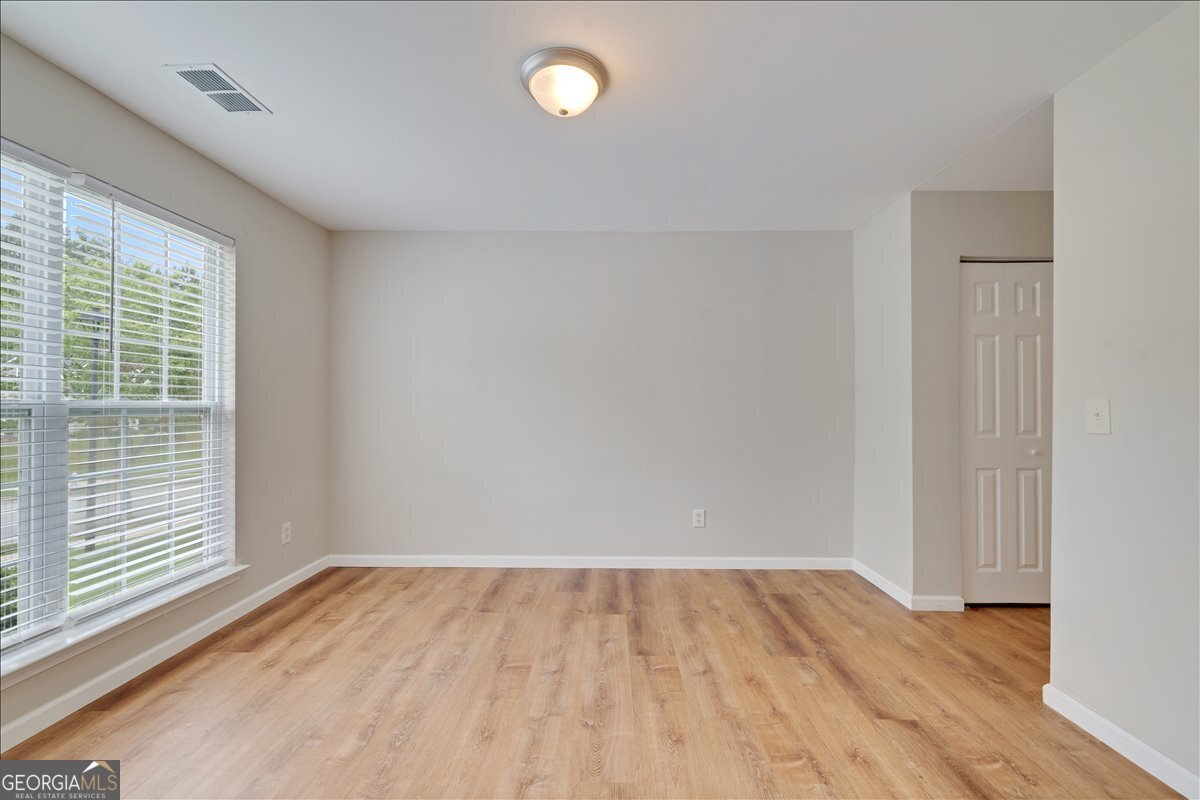 5745 VILLAGE Loop Fairburn - Photo 8