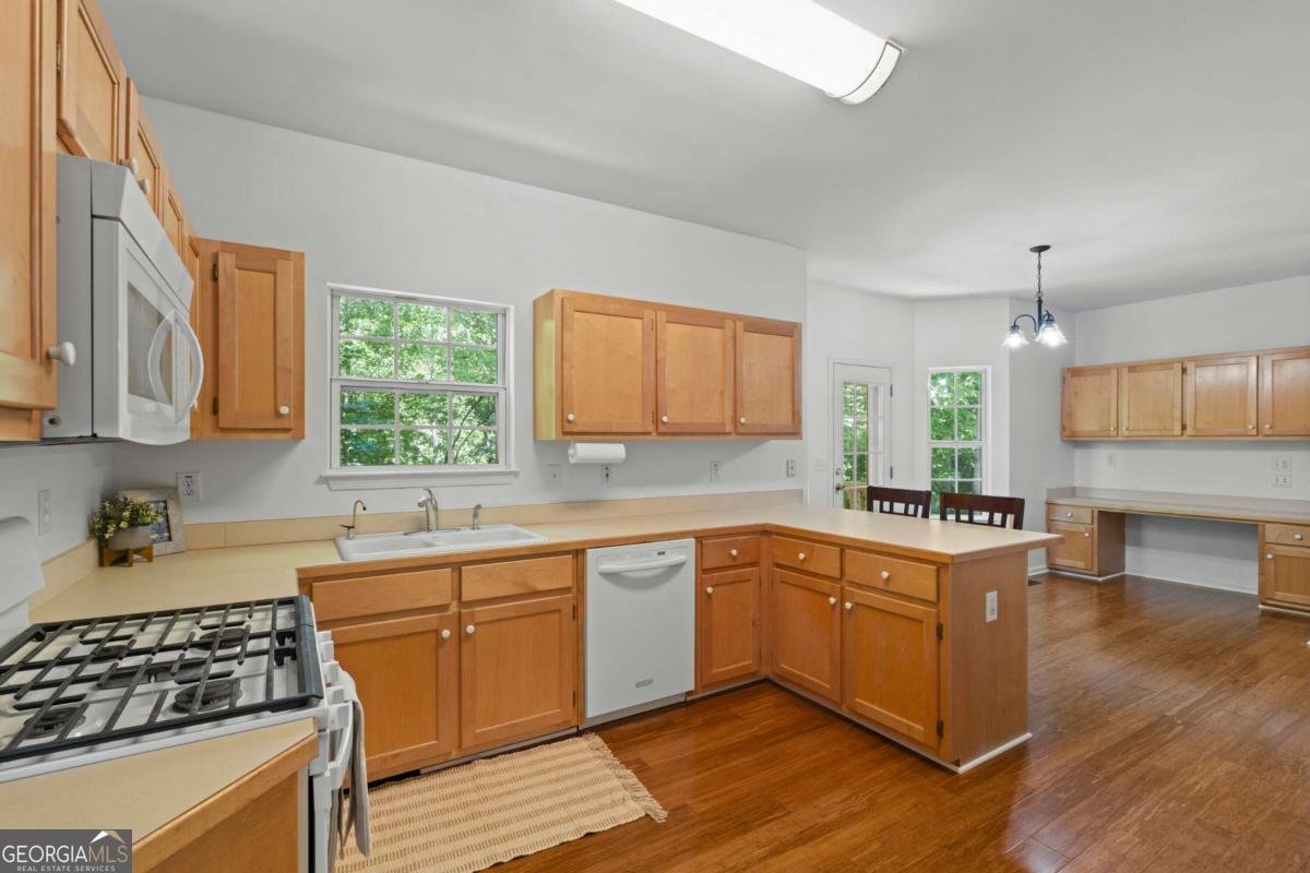 4860 Meadow Overlook Drive Cumming - Photo 9