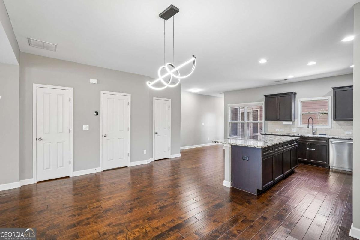 4199 Baverton Drive Suwanee - Photo 9
