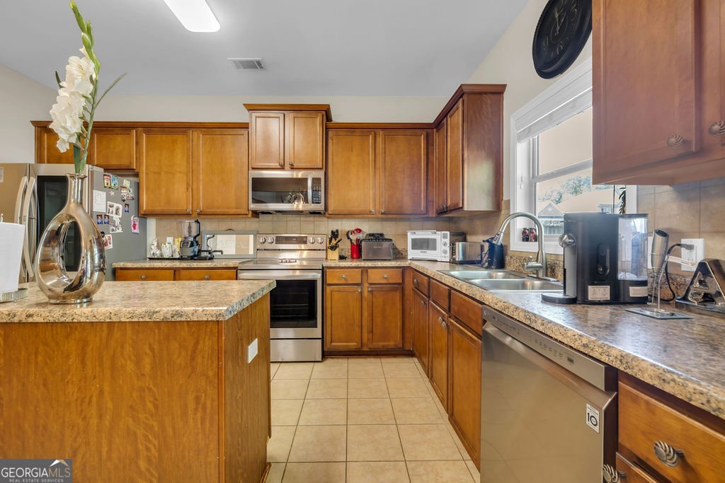 126 Meadows Walk Drive Byron - Photo 18