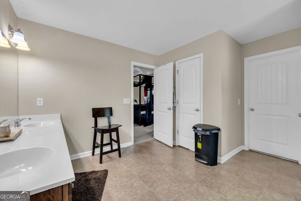 126 Meadows Walk Drive Byron - Photo 33
