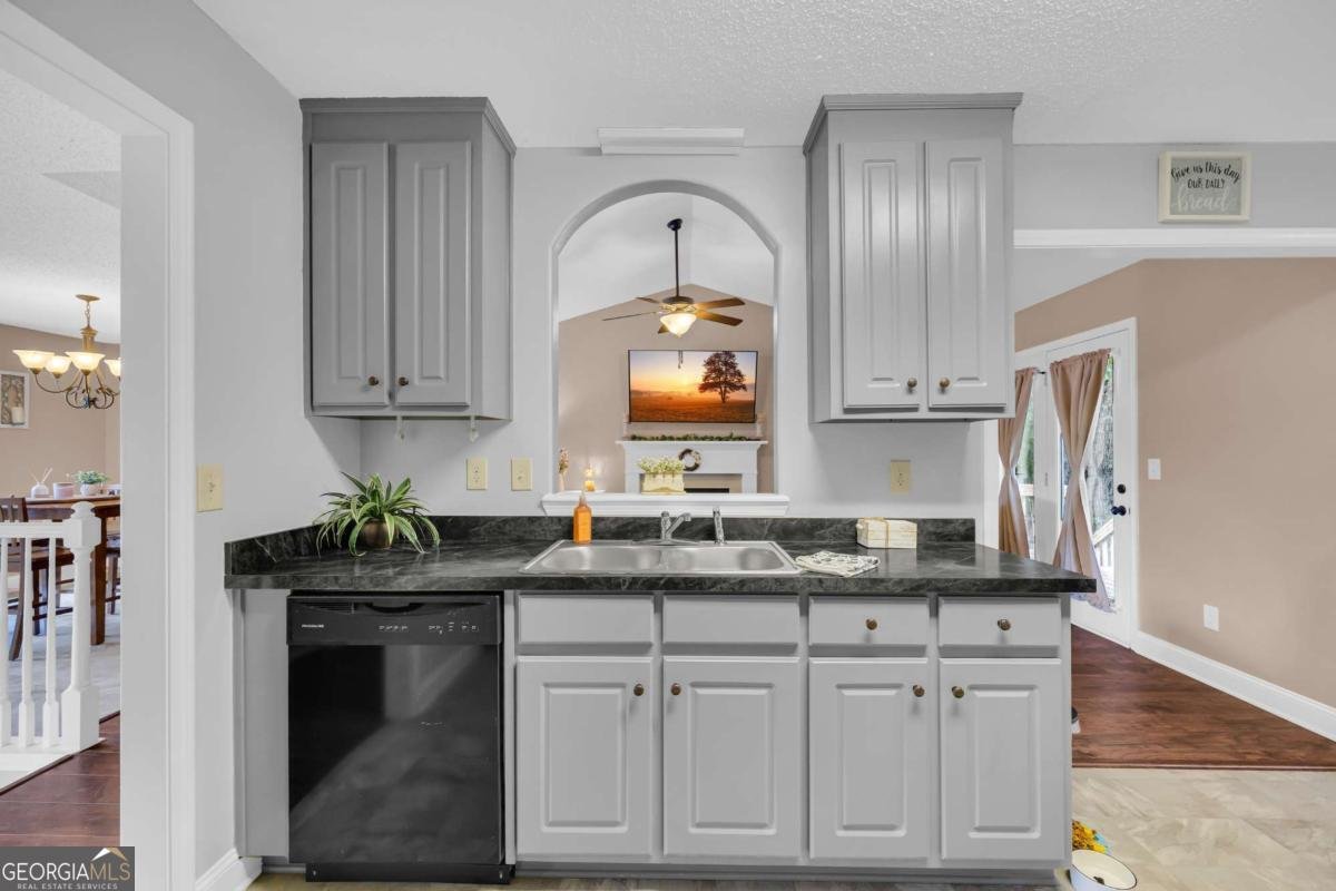 335 Elizabeth Court Colbert - Photo 12