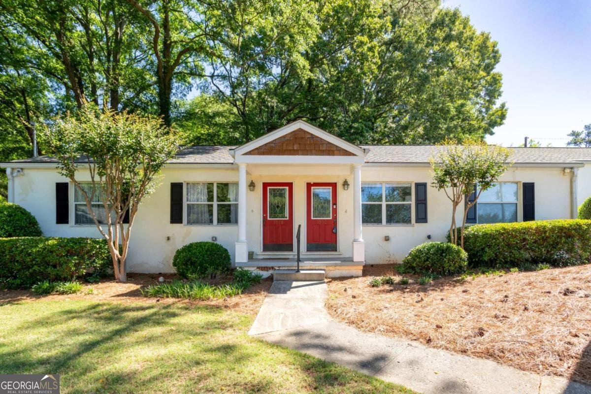 1530 Stone Gate Lane Atlanta - main photo