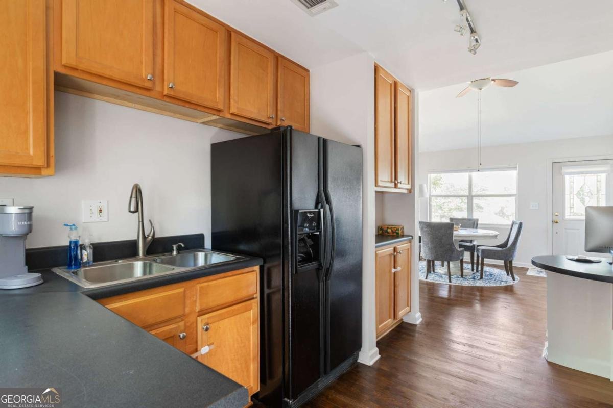 1530 Stone Gate Lane Atlanta - Photo 10