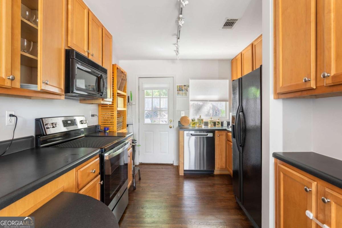 1530 Stone Gate Lane Atlanta - Photo 8