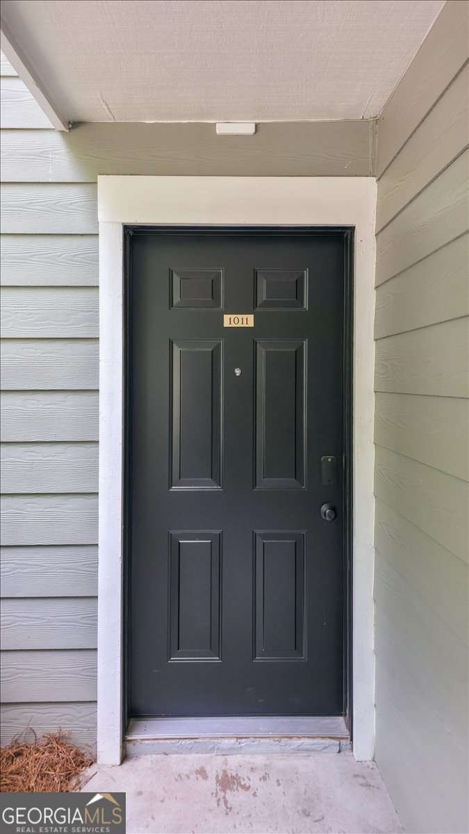 1011 Summit North Drive Atlanta - main photo