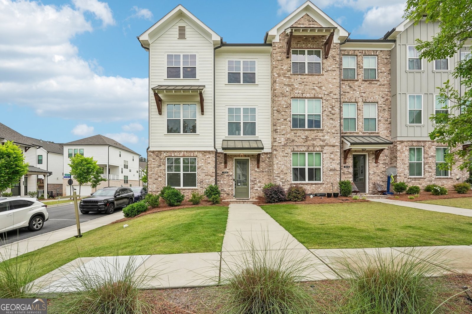3528 Reaping Ridge Suwanee - main photo