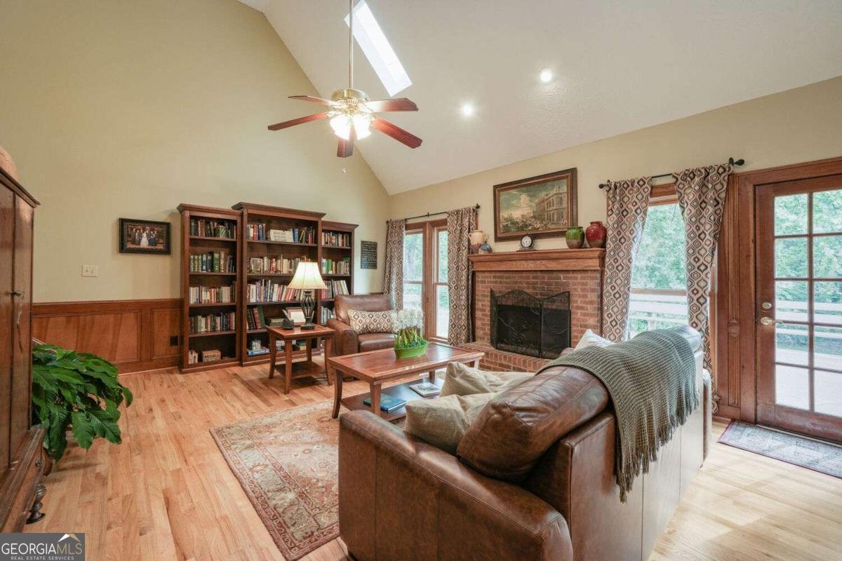 245 Emily Drive Lilburn - Photo 6