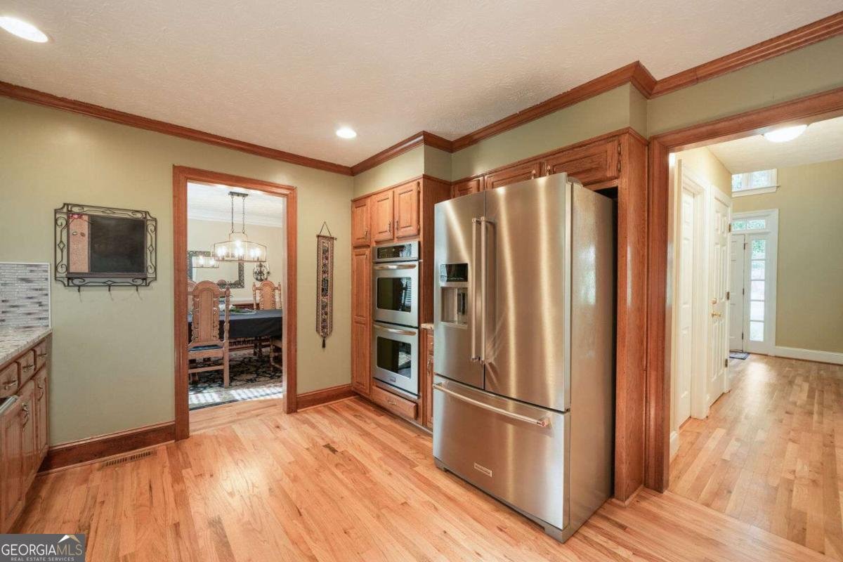 245 Emily Drive Lilburn - Photo 9