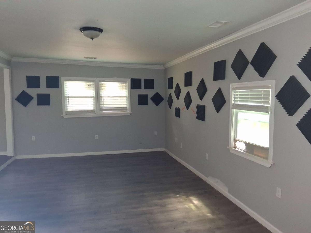 1032 Valley View Road Atlanta - Photo 15