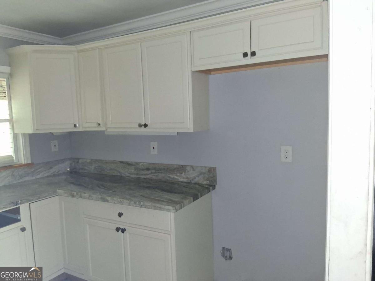 1032 Valley View Road Atlanta - Photo 8