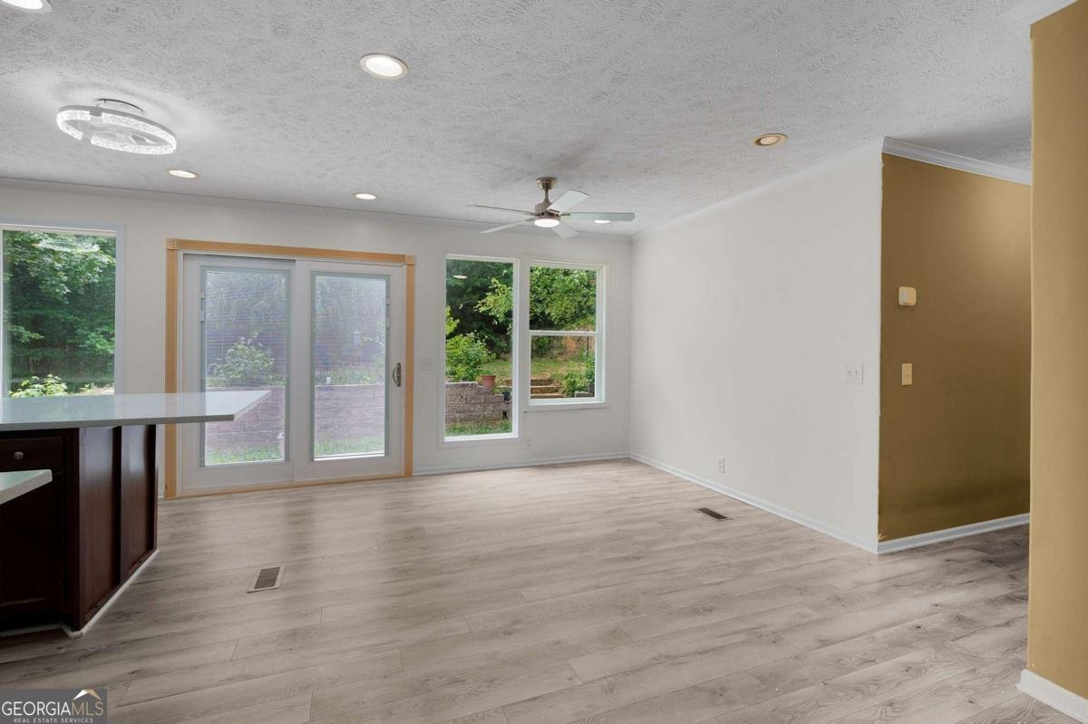 357 Katie Lane Chatsworth - Photo 11