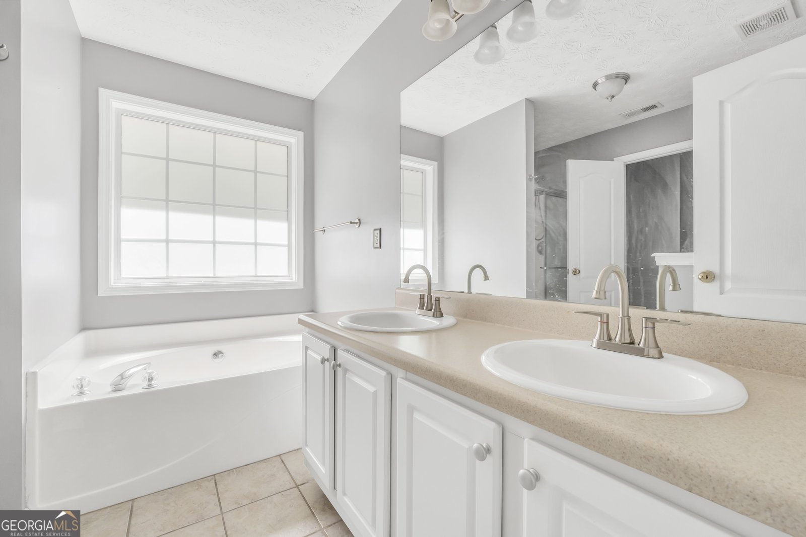 1022 Miss Amber Way Locust Grove - Photo 33
