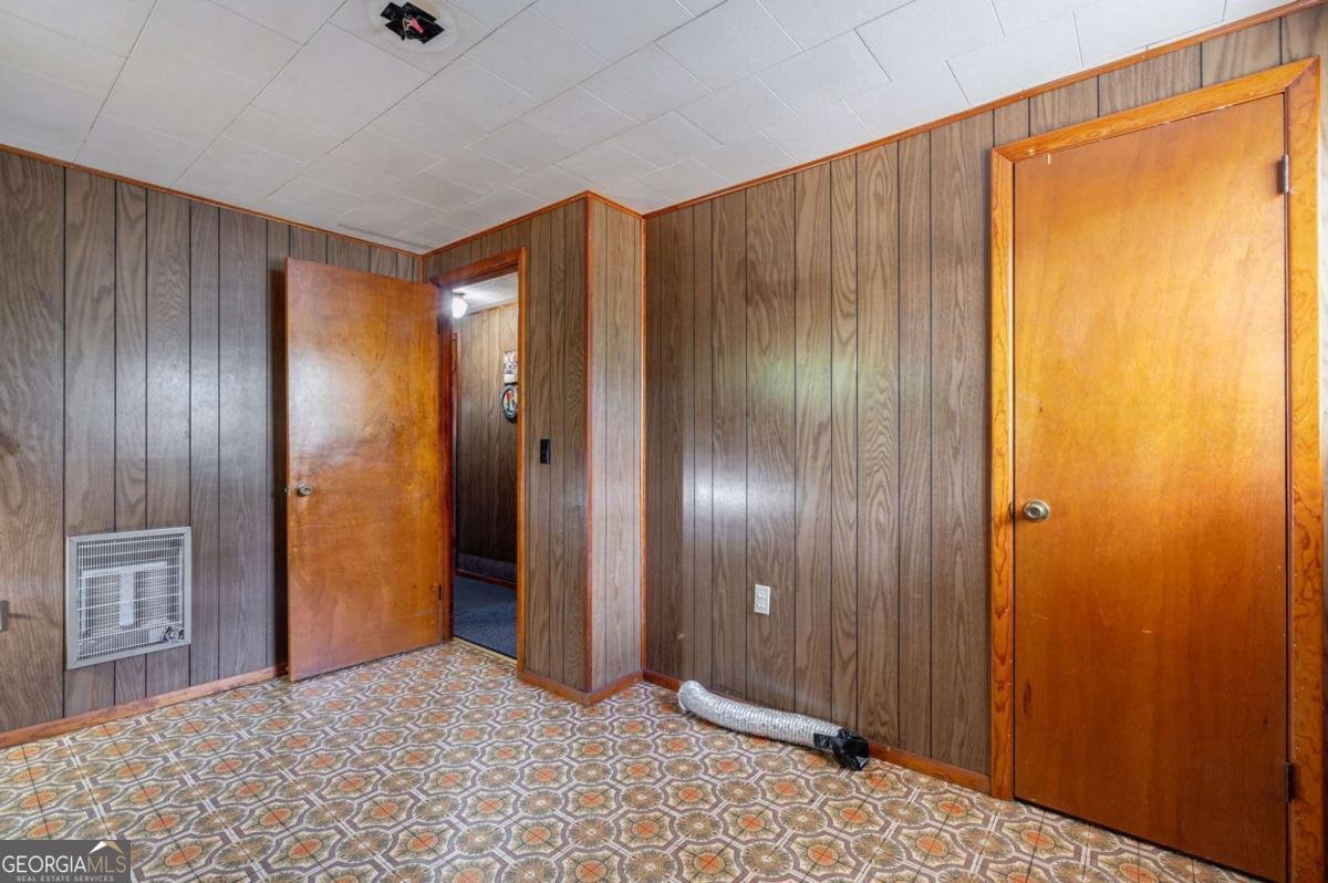 943 Clairmont Avenue Comer - Photo 10