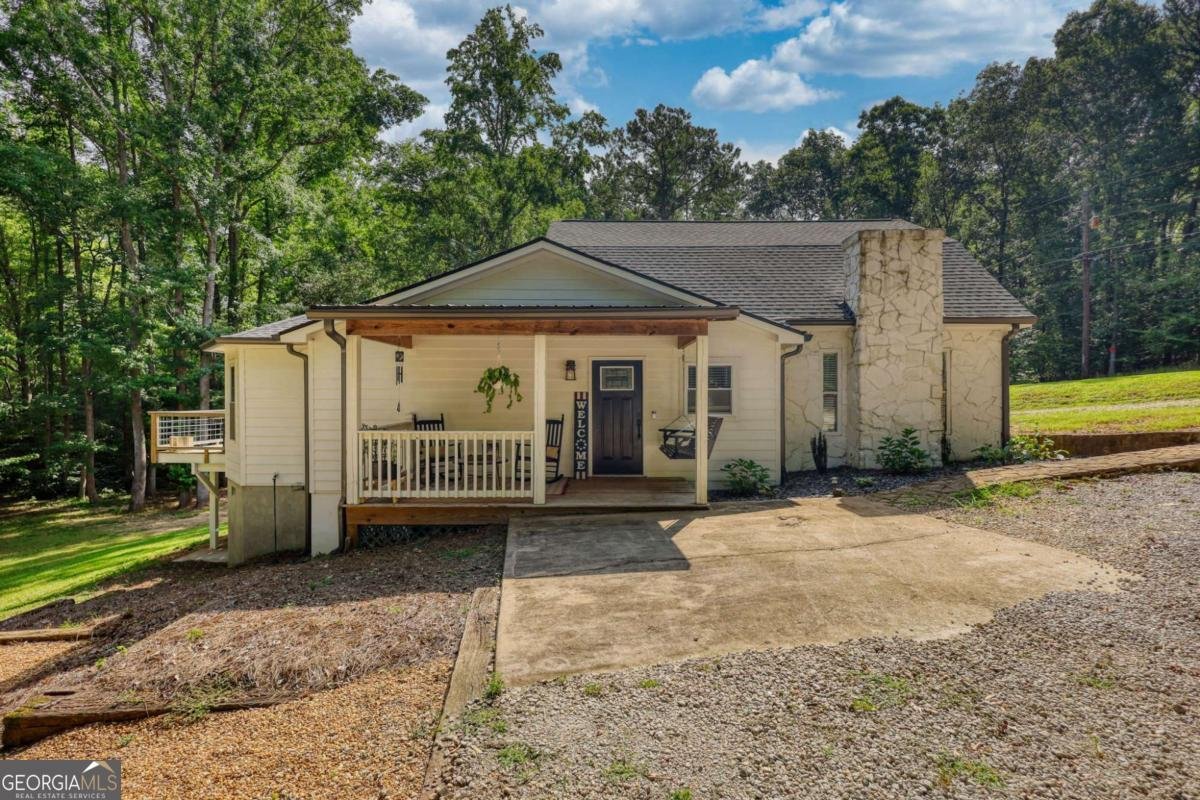 222 River Bend Drive Eatonton - main photo