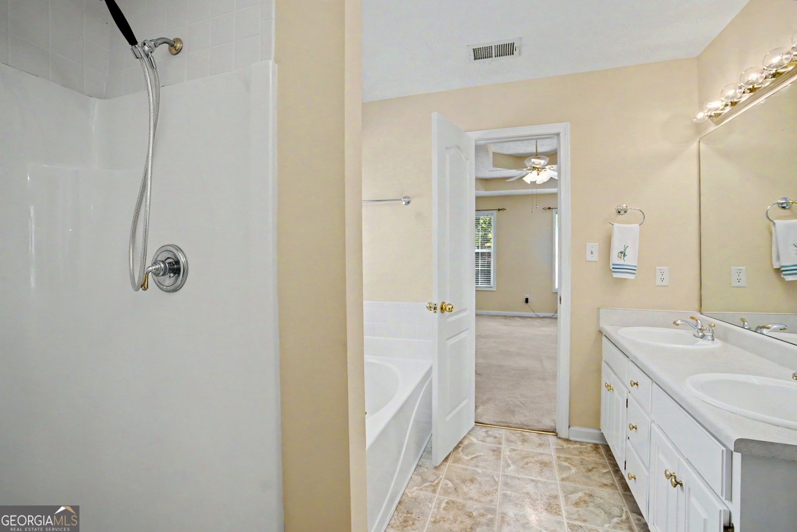 240 Albertas Court McDonough - Photo 19