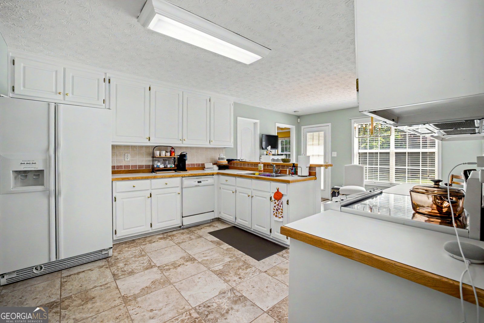 240 Albertas Court McDonough - Photo 9