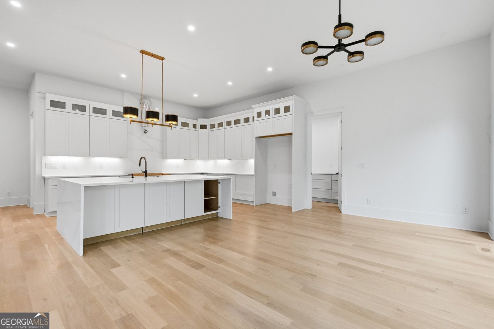 2620 Caney Road Alpharetta - Photo 6