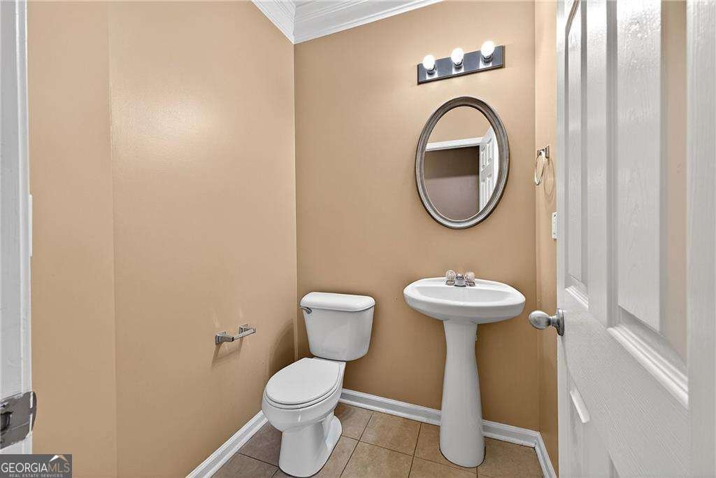 212 BELLECLIFF Court Tucker - Photo 8